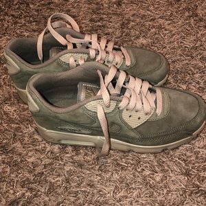 Olive green swade AirMax